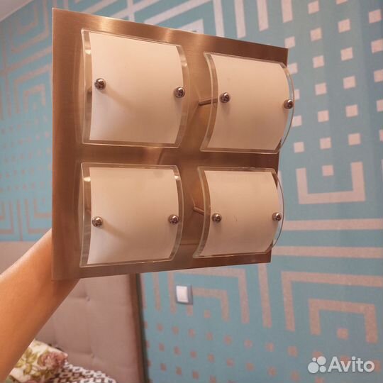 Продам люстру б/у