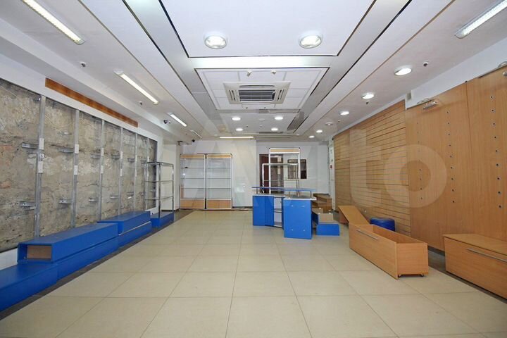 Помещение свободного назначения, 272 м²