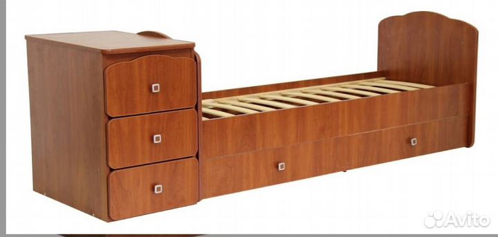 Кровать-маятник