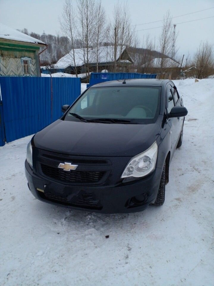Chevrolet Cobalt: фото владельца