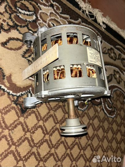 Электродвигатель 220в