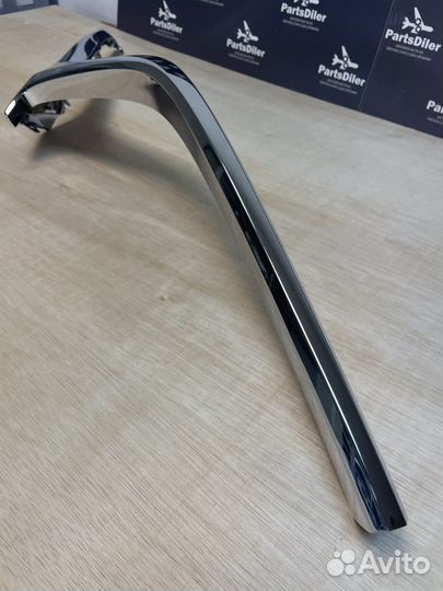 Молдинг решётки радиатора левый Мазда 6 gsh7507k0d