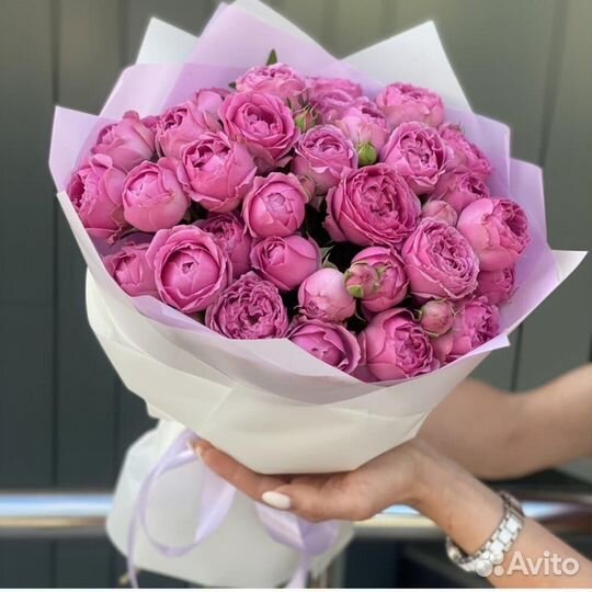 Букет пионовидных роз 