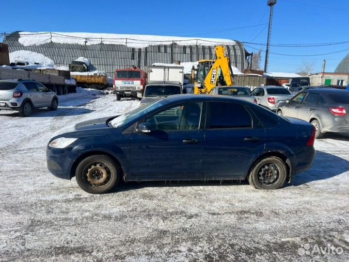 Рамка радиатора Ford Focus 2 1 2010