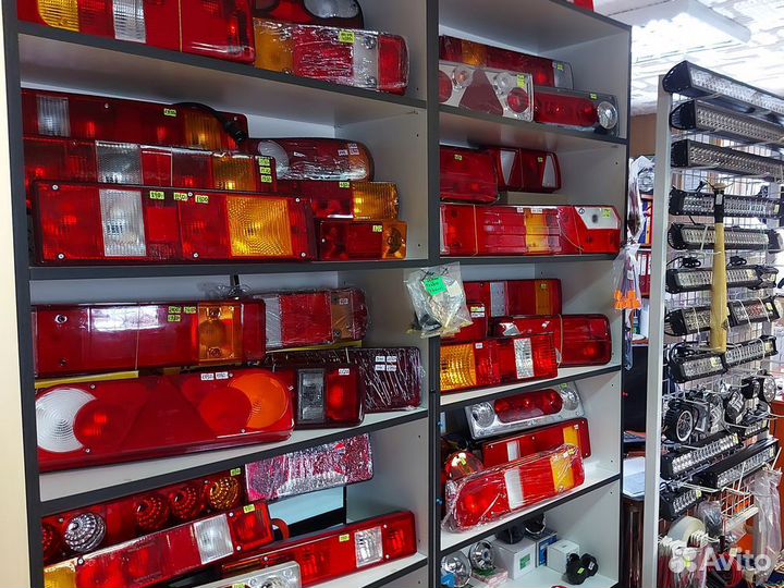 Volvo FH правая и левая части бампера (к-кт 2 шт)