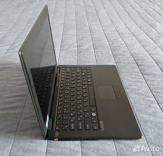 Sony VPC-X11Z1R Mini