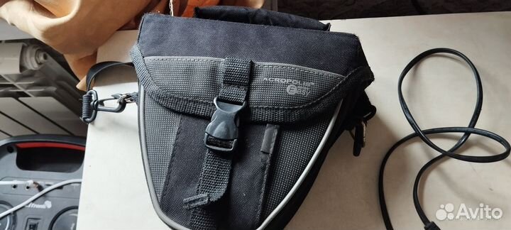 Фотоаппарат canon 1000d