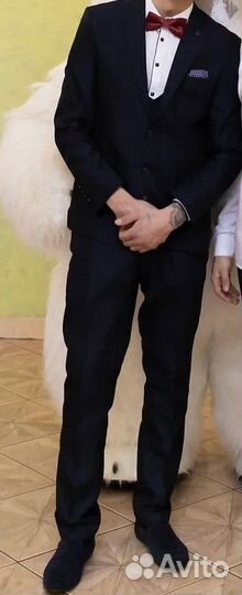 Мужской костюм тройка