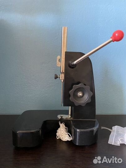 Устройство для прошивки документов