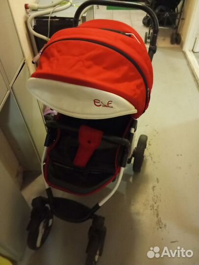 Прогулочная коляска