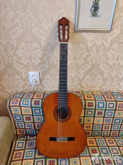 Классическая гитара Yamaha C40