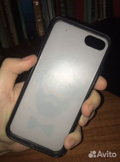 Чехлы на iPhone 7