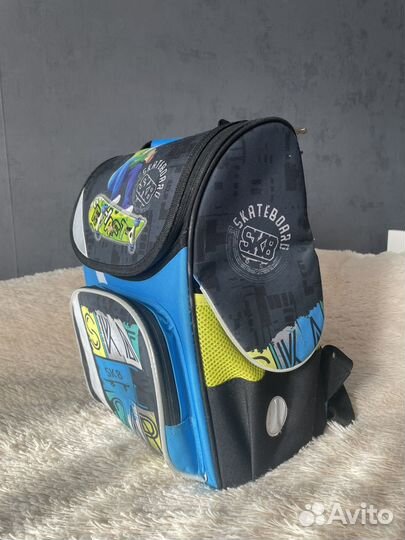 Школьный рюкзак