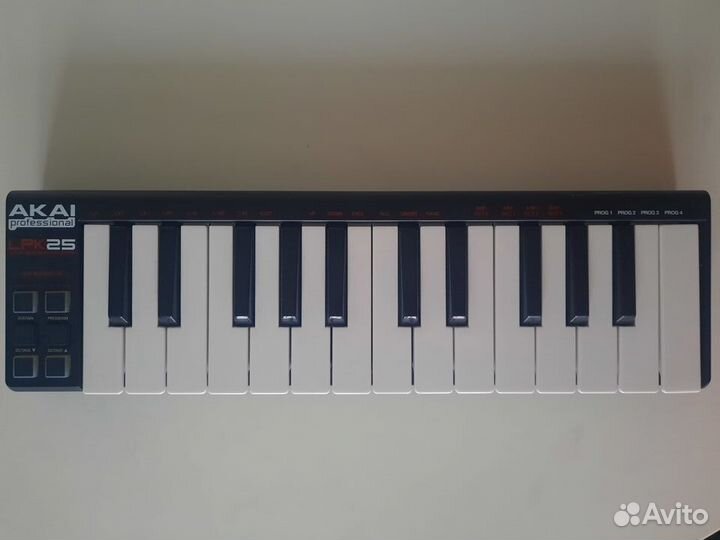 Akai Pro LPK 25