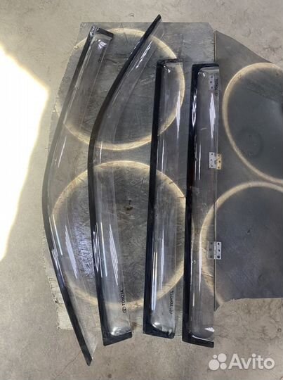 Ветрокики на Toyota Land Cruiser 300