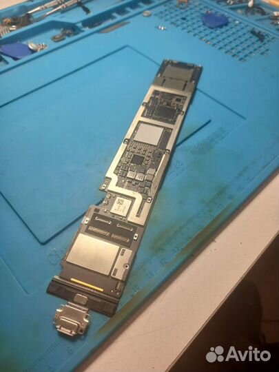 iPad pro 10.5 64 gb плата