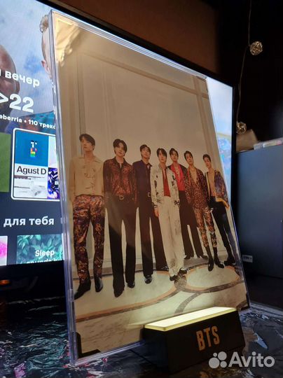 BTS премиум фото с подставкой