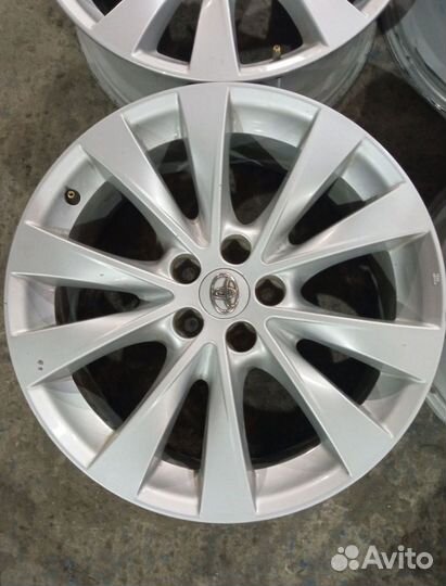 Диски R19 Toyota Б/у оригинал