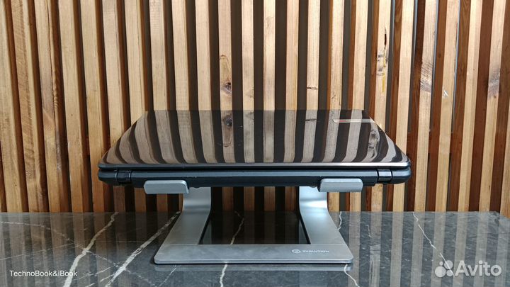 Ноутбук Packard Bell Ente11HC на Intel