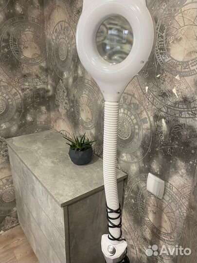 Лампа лупа,напольная