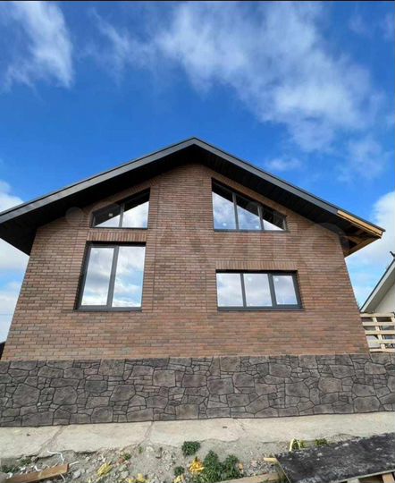 Коттедж 170 м² на участке 10 сот.