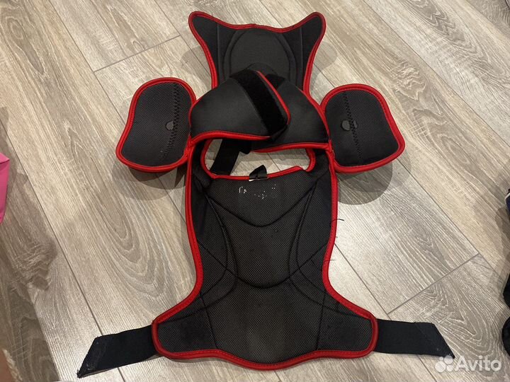 Нагрудник хоккейный bauer x700 детский 7-10 лет