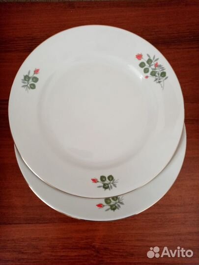 Набор тарелок, Болгария, 60-е годы, фаянс