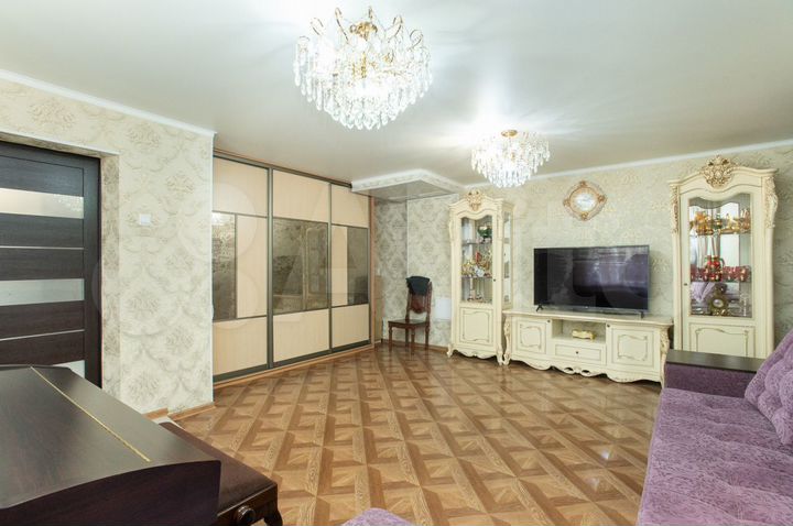 4-к. квартира, 119 м², 1/4 эт.
