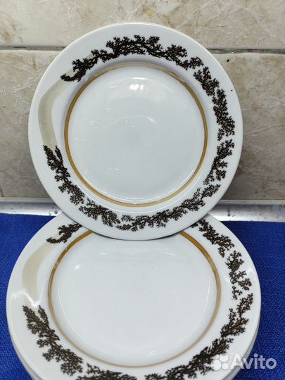 Тарелки пирожковые, фарфор