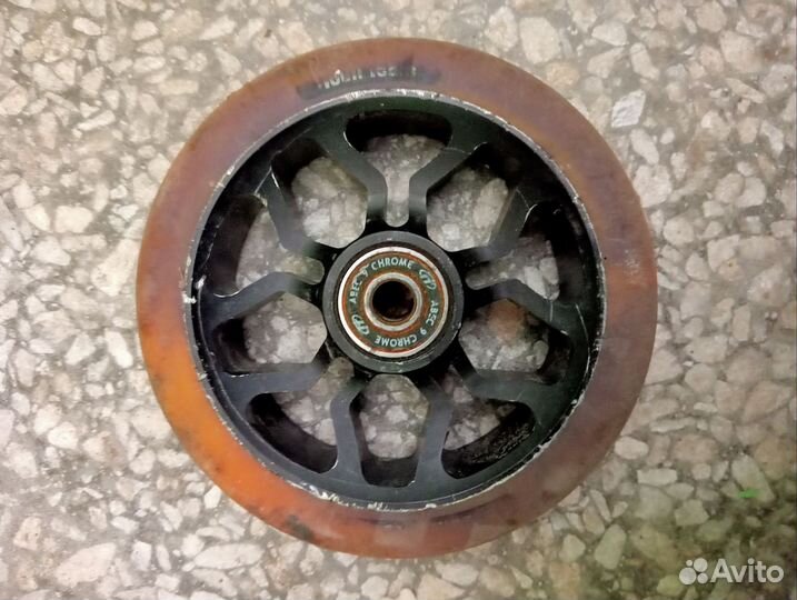 Колесо для трюкового самоката