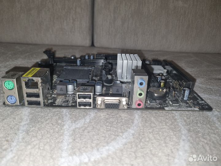 Материнская плата ASRock 960GM-VGS3 FX