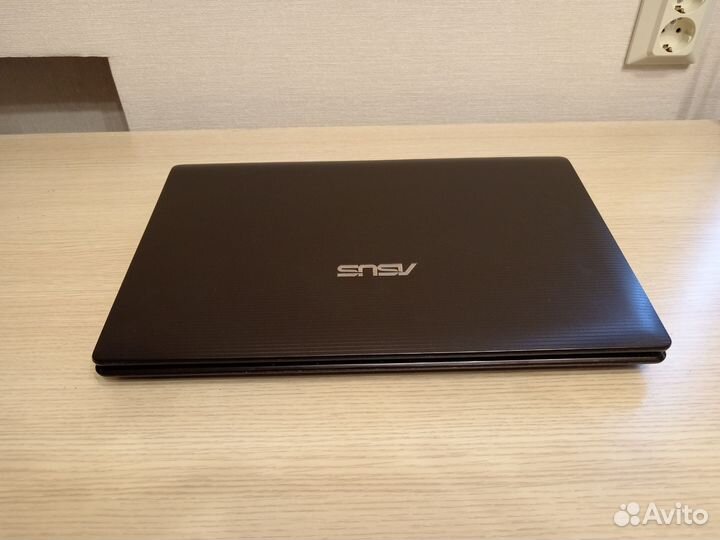 Ноутбук Asus x53u