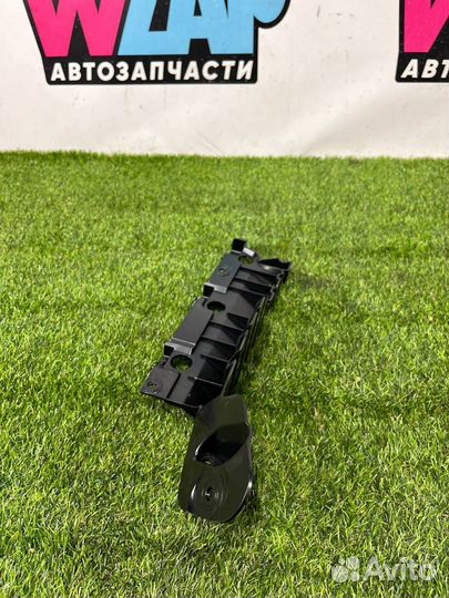 Кронштейн (крепление) Ford Escape 4 CX482 2021