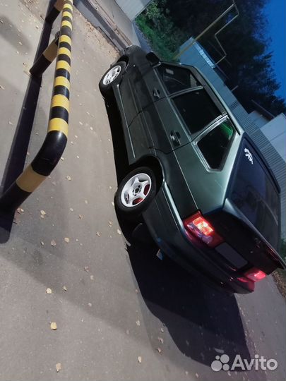 ВАЗ 2114 Samara 1.6 МТ, 2010, 200 800 км