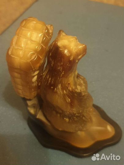 Фигурка из кости СССР медведь и Маша, хорошая