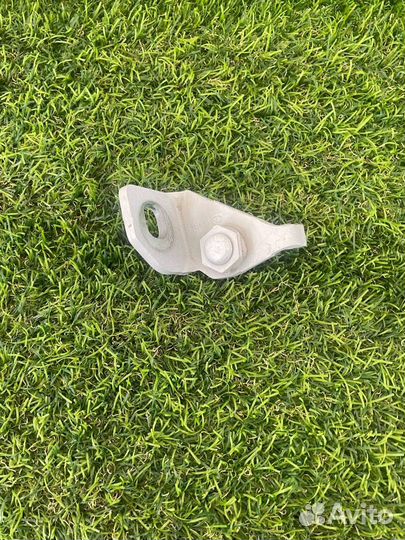 Петля двери передней правой Ford Explorer 6 2021