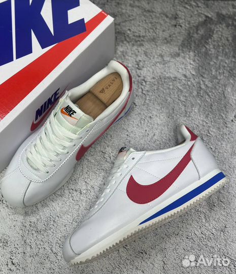 Кроссовки Nike Cortez размер 42