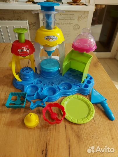 Набор Play Doh фабрика пирожных