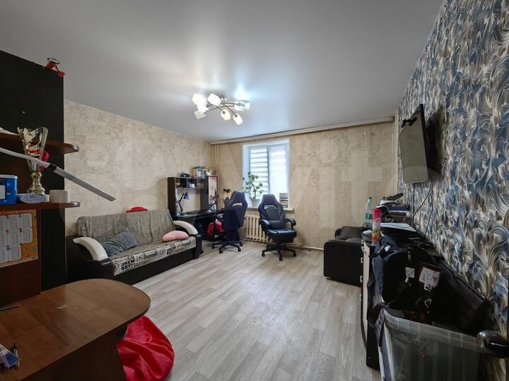 2-к. квартира, 64 м², 1/2 эт.