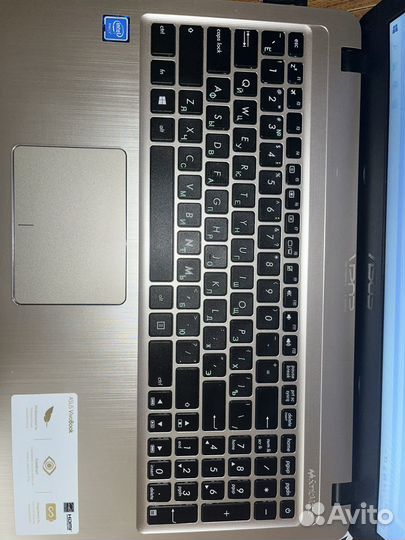 Ноутбук asus