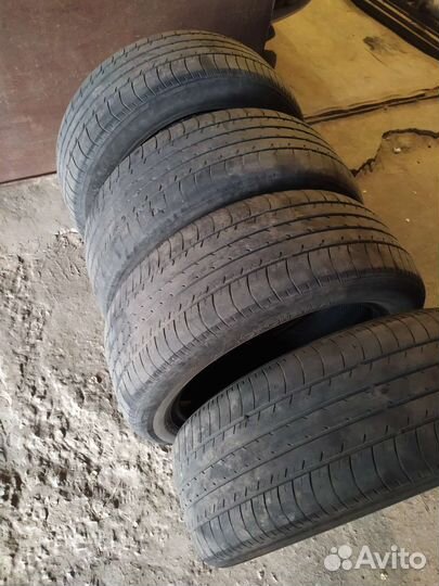 Летние шины р17 215/55 Yokohama комплект 4 шт