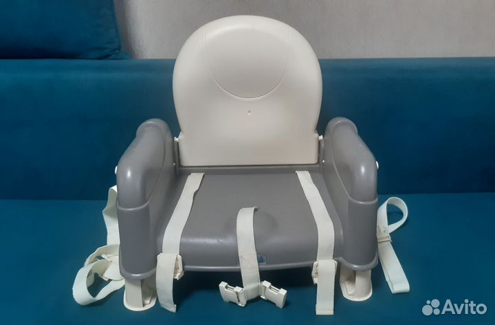 Стульчик-бустер для кормления