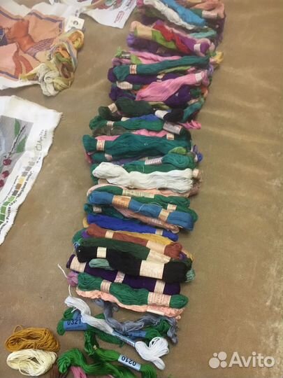 Рукоделие Вышивка,нитки мулине, бисер