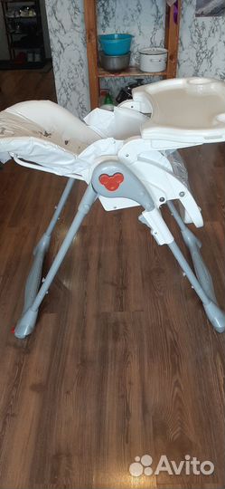 Стульчик для кормления brevi