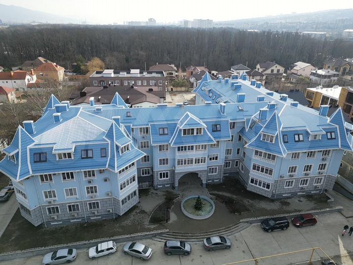 2-к. квартира, 72 м², 2/4 эт.