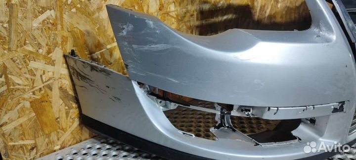 Бампер передний Volkswagen Passat B6 2006