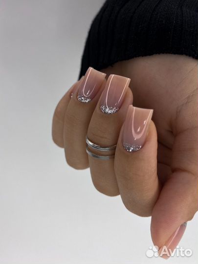 Маникюр, укрепление гелем, педикюр