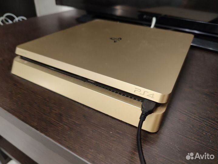 Sony playstation 4 slim gold
