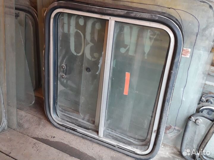 Паз автобус. Стекло водительской двери