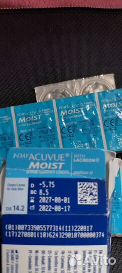 Линзы контактные acuvue moist